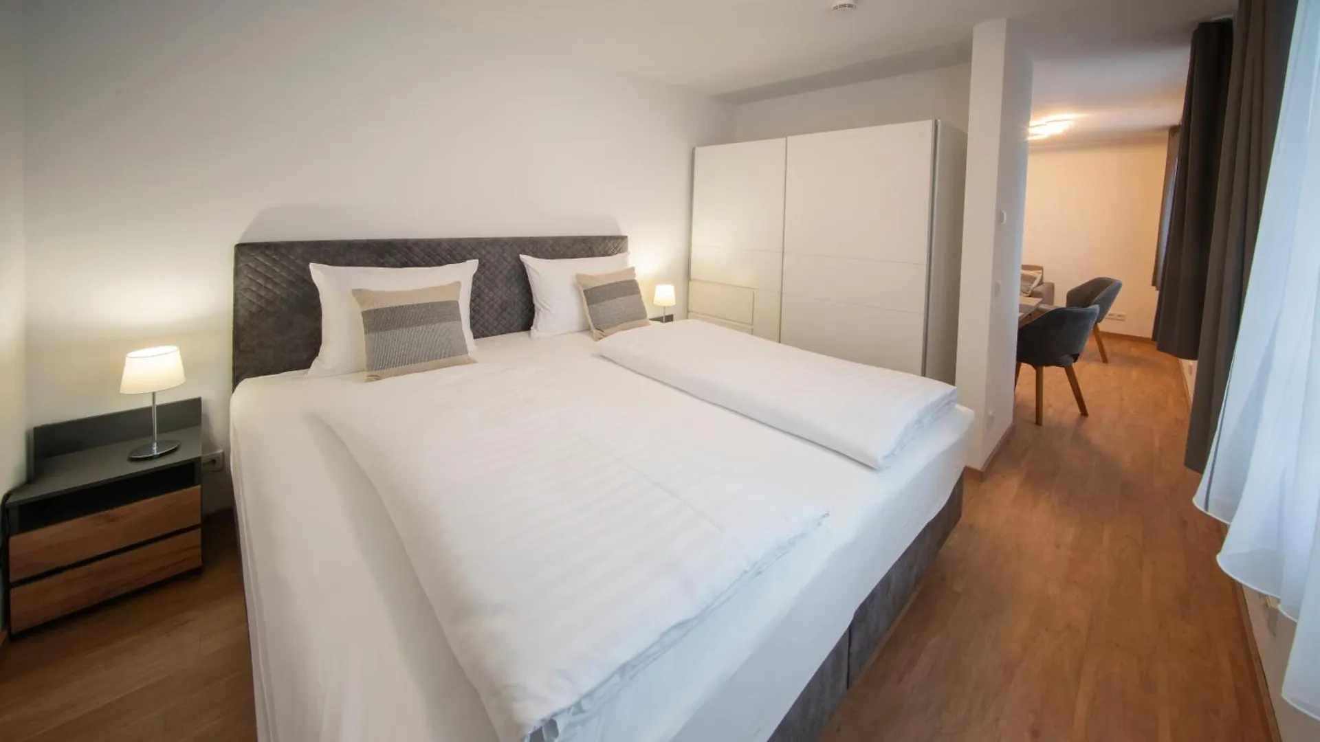 Das Windsheim Appartements By Vital Hotel 1 Und 2 Zimmer Appartements Bad Windsheim 0*,  Germany