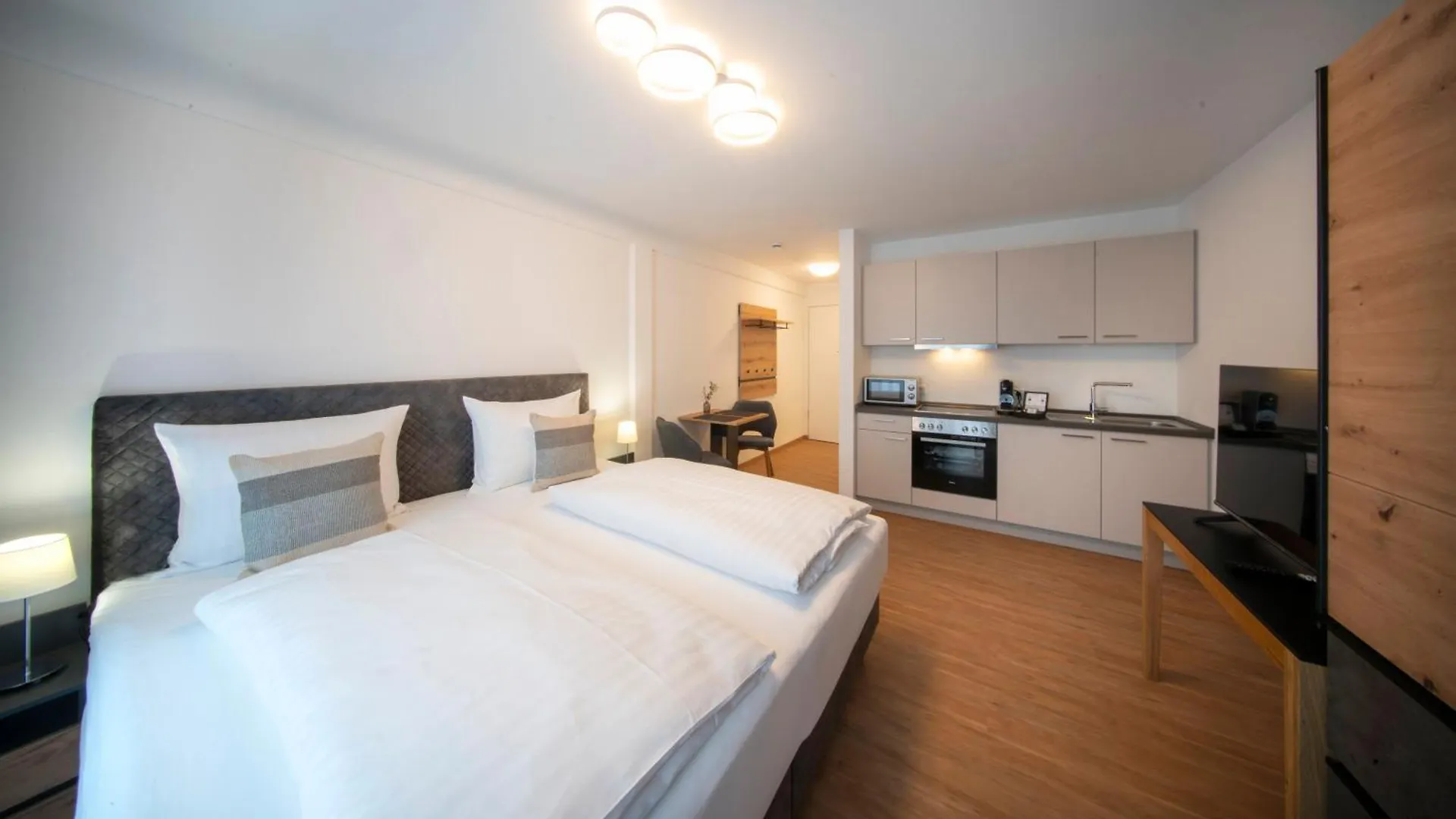 Das Windsheim Appartements By Vital Hotel 1 Und 2 Zimmer Appartements Bad Windsheim Germany